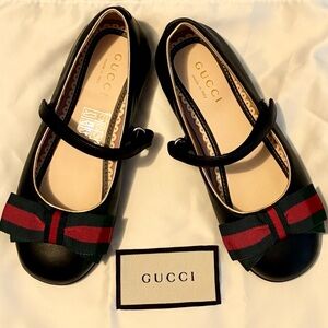 Gucci Kids Black Dress Shoes with Bow